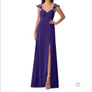 Azazie Everett
Color: Regency